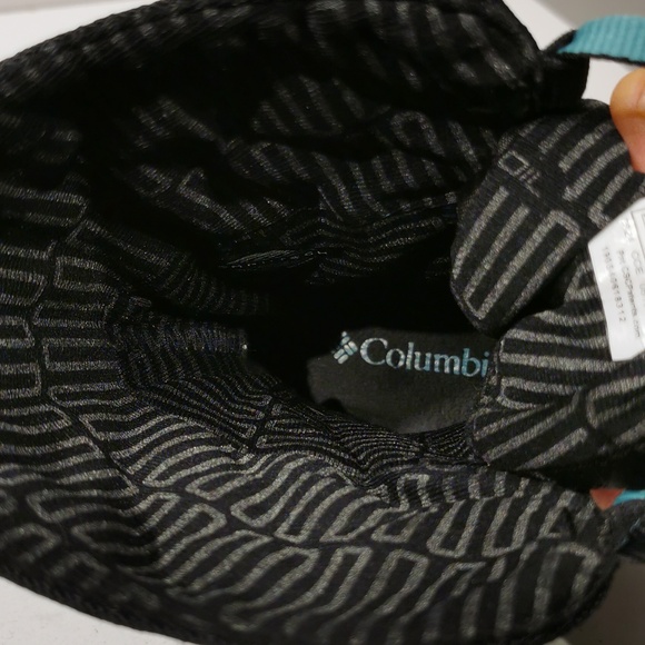 Columbia Women's Omni Grip 200 Gram Waterproof Winter Boots - Picture 8 of 10